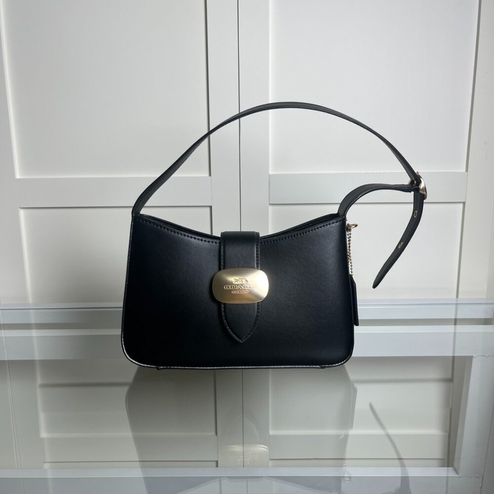 Coach Women's Underarm Bag